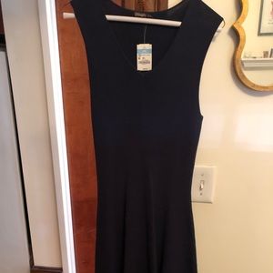 Sleeveless dress